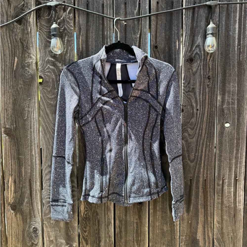 Lululemon Luminescence Splatter Full Zip Define Jacket Black and White Sz 2 XS